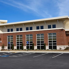 Why Businesses Need Commercial Pressure Washing (And Why You Should Add Window Cleaning Too)